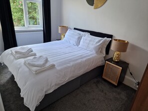 House, Multiple Beds | 4 bedrooms, free WiFi, bed sheets - Lovely 4-bed House in Nottingham- Mapperly Park (Nottingham)