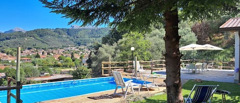 Utomhuspool