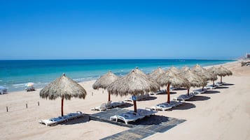 Playa privada, arena blanca