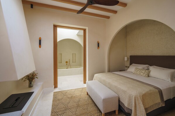 Suite Deluxe | 1 dormitorio, sábanas italianas Frette, ropa de cama de alta calidad