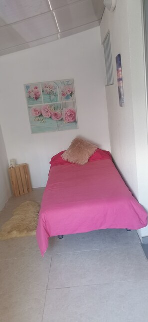 Spa - Concerts. Beaches. Partys Kaysurfing. Winsurfing. Snorkeling. Barbacue, more.  (Granadilla de abona)