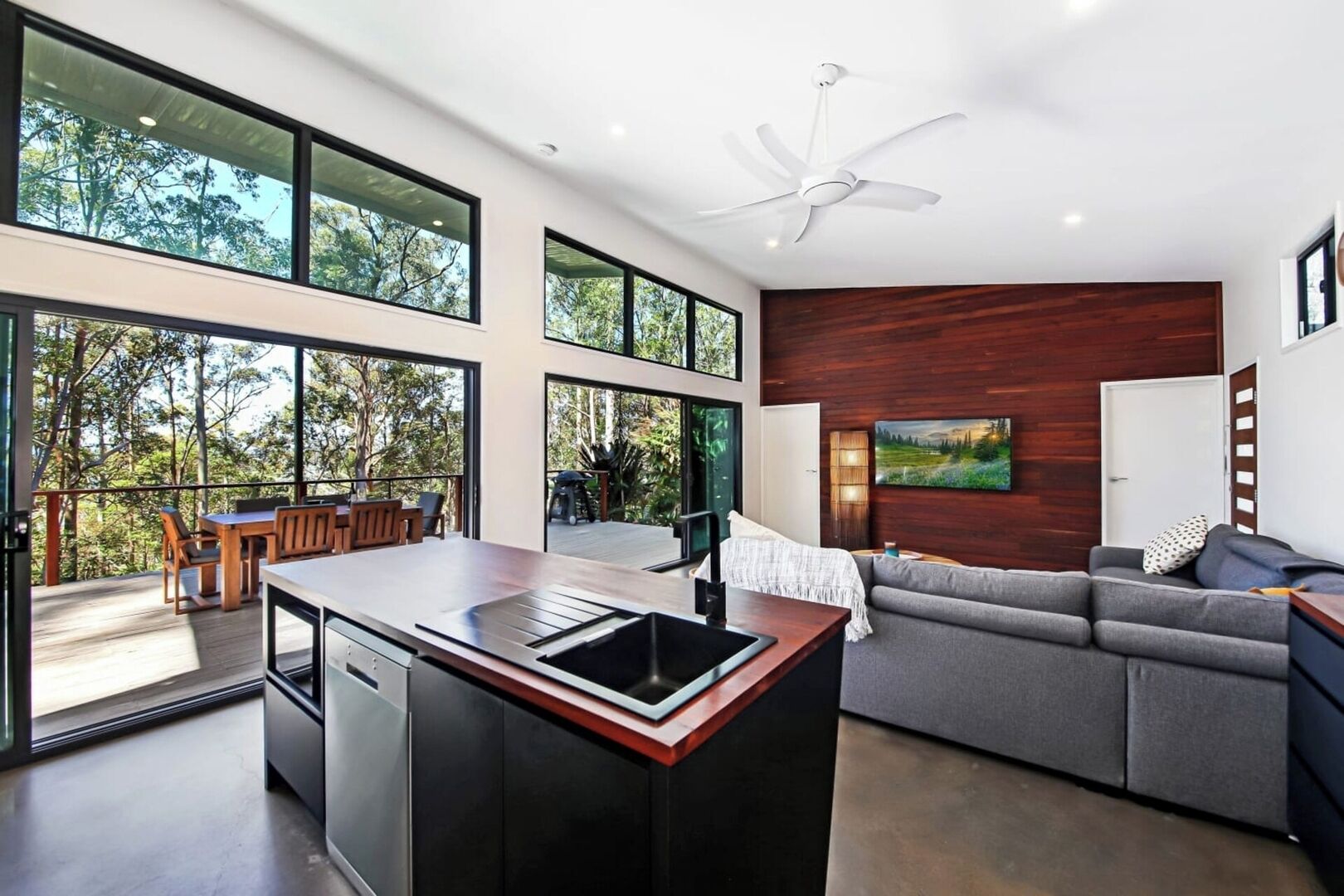 Hunchy Escape - Sunshine Coast Hinterland - Nambour
