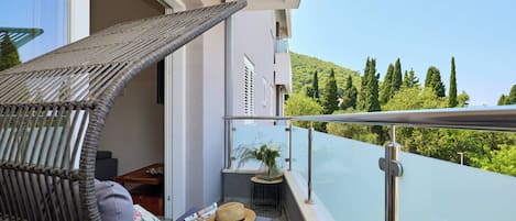 Apartment (1 Bedroom) | Balcony
