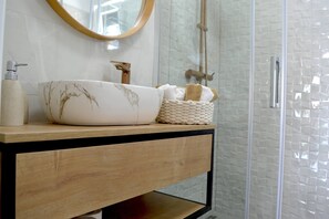 Villa, 2 chambres, fumeur, piscine privée | Salle de bain
