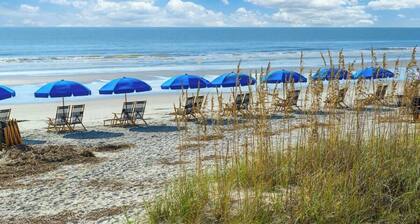 Steps to Beach & Marina! Updated Villa Hilton Head
