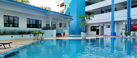 Apartment, 1 Bedroom, Balcony, Ocean View | Pool | Outdoor pool