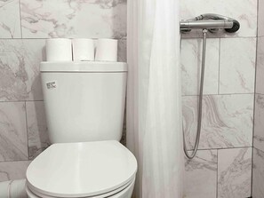 House | Bathroom | Shower, hair dryer, towels