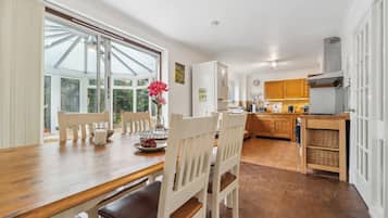 House | Dining