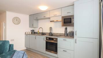 Fridge, dishwasher, electric kettle, toaster