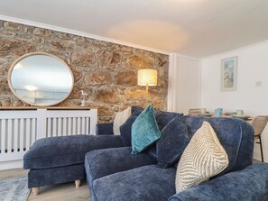 Living area - Harbour Studio (Penzance)