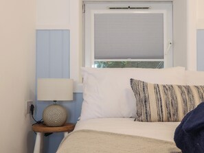 2 bedrooms, individually decorated, individually furnished, free WiFi - Harbour Studio (Penzance)
