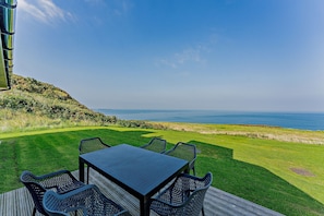 Cottage | Property grounds - Cottage 19 - 3 Bed (Pwllheli)