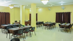 مطعم