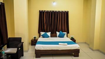 Quarto luxo | 1 quarto, escrivaninha, Wi-Fi de cortesia