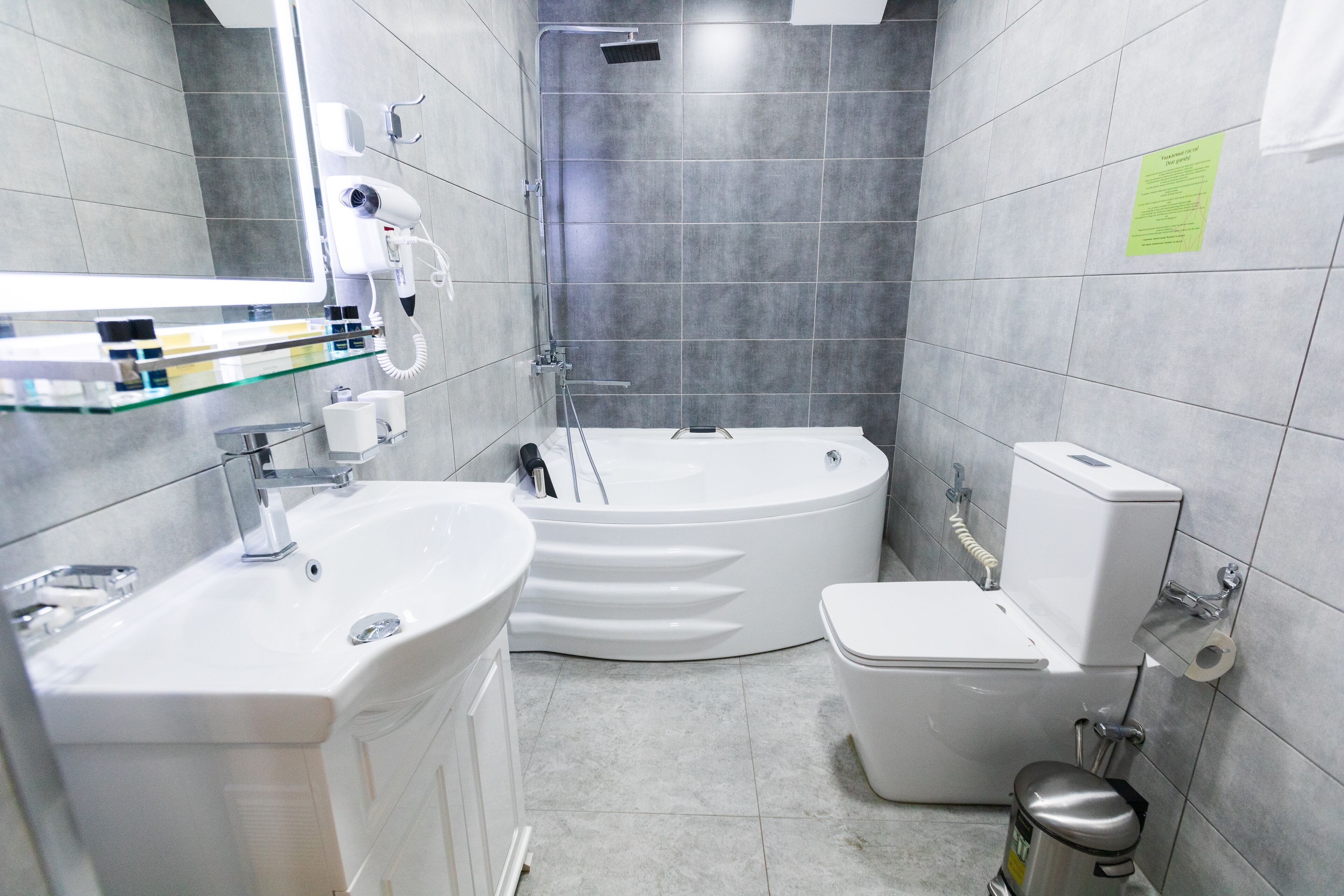 Photo - Roadside by Khorrot