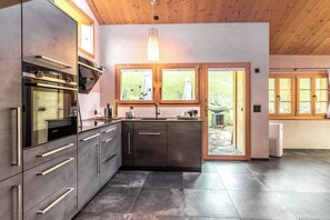 Chalet, 3 Bedrooms, Smoking, Balcony | Interior