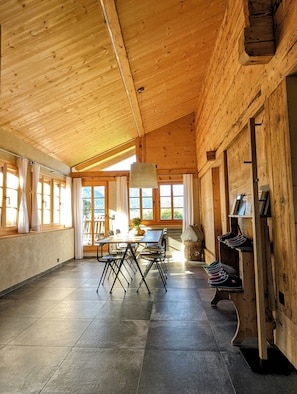 Chalet, 3 Bedrooms, Smoking, Balcony | Dining