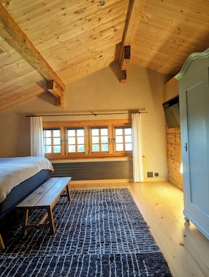 Chalet, 3 Bedrooms, Smoking, Balcony | 3 bedrooms