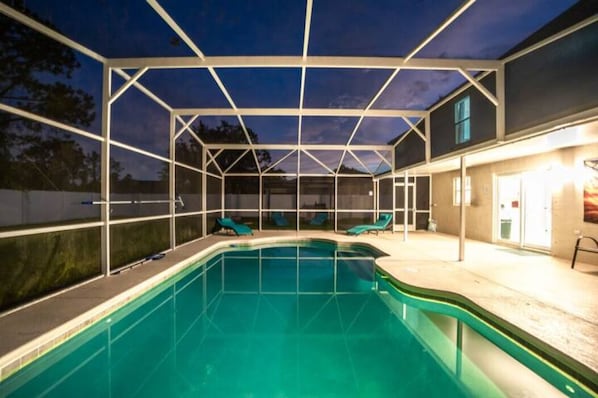 Beheizter Pool