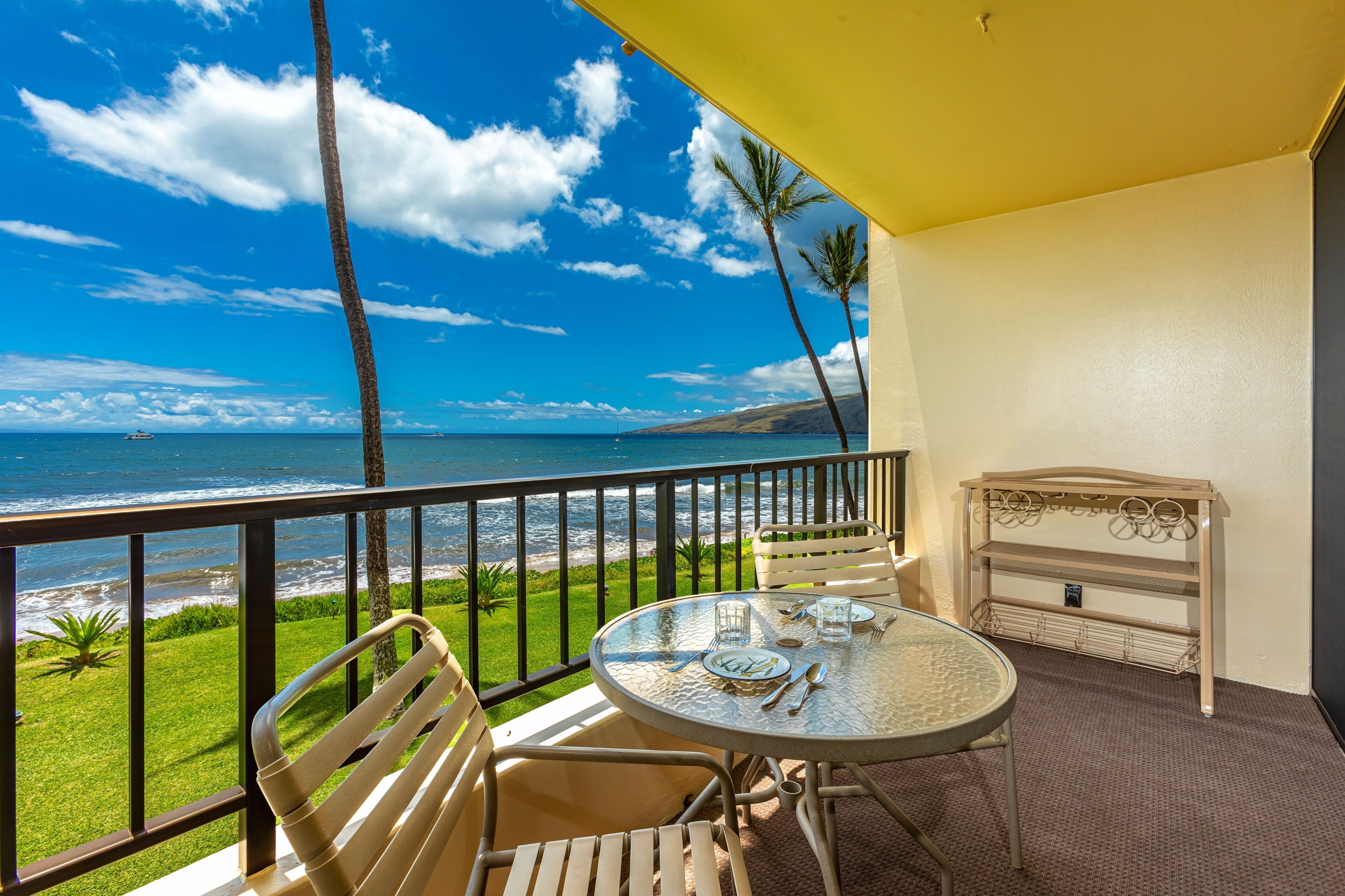 Condo, 1 Bedroom | Outdoor dining