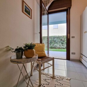 Apartment, 2 Schlafzimmer, Balkon, Stadtblick | Innenbereich