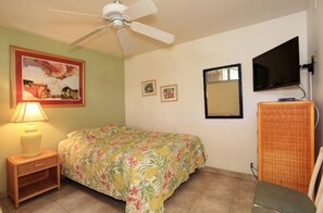Condo, 2 Bedrooms - Kamaole Nalu, #204 2 Bedroom Condo by RedAwning (Kihei)