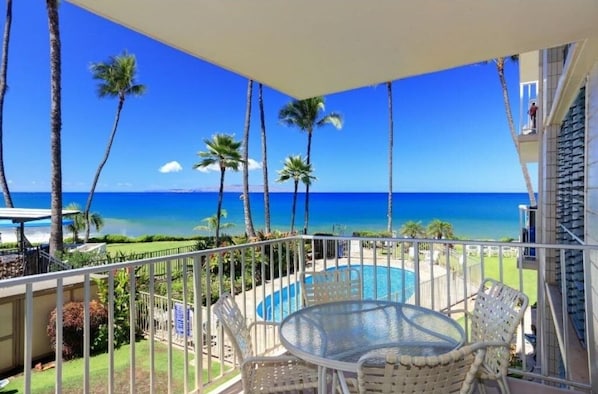 Condo, 2 Bedrooms | Outdoor dining