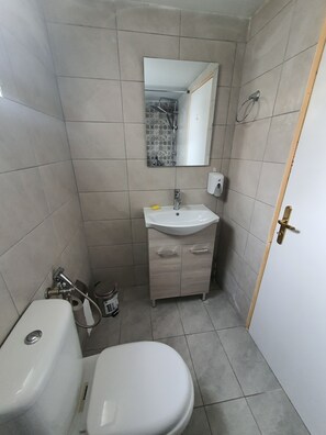 Soap, toilet paper - Glyfada Seaview Studio With Terrace
(Glifada)