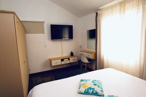 2 chambres, fer et planche à repasser, Wi-Fi, literie fournie