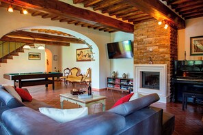 TV connectée, table de tennis de table