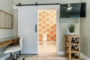 House, Accessible | Bathroom - Mini Oasis Studio 10 Min to All Myrtle Beach (Myrtle Beach)