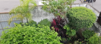 Myhavelock Town Studio Apt, With Own Pvt Gate Parking in Main City