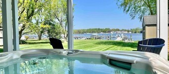 South River Waterfront | Pier, Hot Tub & Elevator