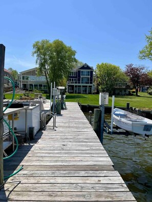 Marina - South River Waterfront | Pier, Hot Tub & Elevator (Edgewater)