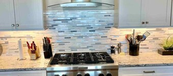 The Fritz! - South River Waterfront with Elevator