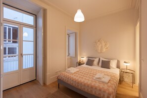2 chambres, fer et planche à repasser, Wi-Fi gratuit, draps fournis