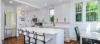 Best Location in Rye-5 min walk to Town and Metro North Train