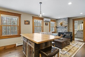 Superior Suite | Living area