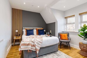 2 soverom, strykejern/-brett, reiseseng for barn og wi-fi