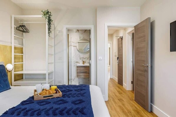 2 bedrooms, iron/ironing board, travel crib, WiFi