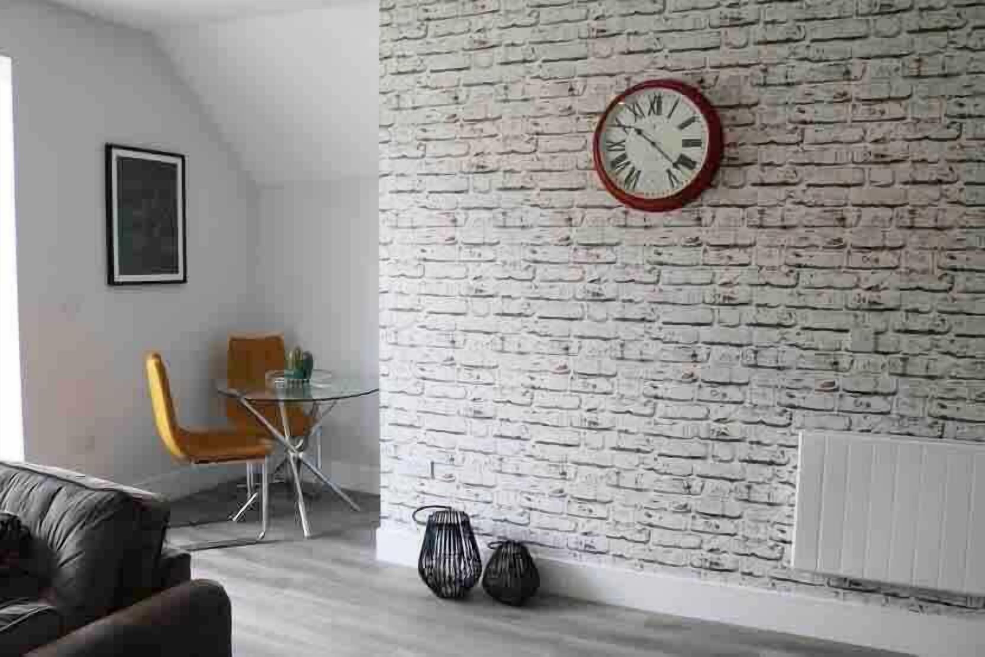 Gorgeous Flat W/ Balcony, Free Pkg & Beach Nearby - Sandbanks