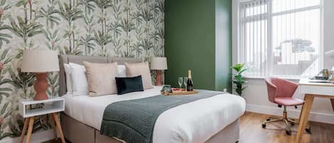 1 bedroom, iron/ironing board, travel cot, WiFi