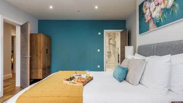 2 bedrooms, iron/ironing board, travel crib, WiFi