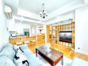 Luxury Apartment, 1 Bedroom, City View | Living area | 39-inch LED TV with cable channels, Netflix, streaming services - M Saigon Apartment (Ho Chi Minh City)