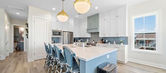 Coastal Gem in Sea Isle, Steps to Beach