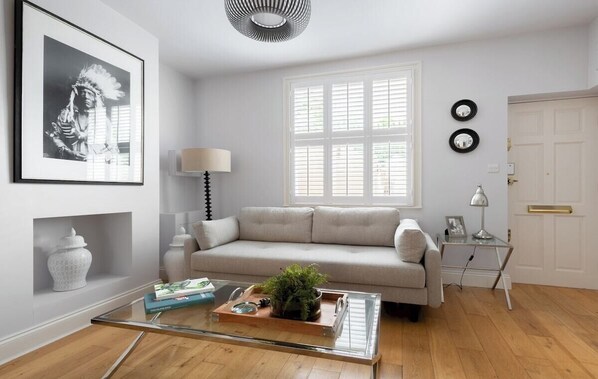 2 bedrooms - The Chelsea Cottage by Hok Living (London)