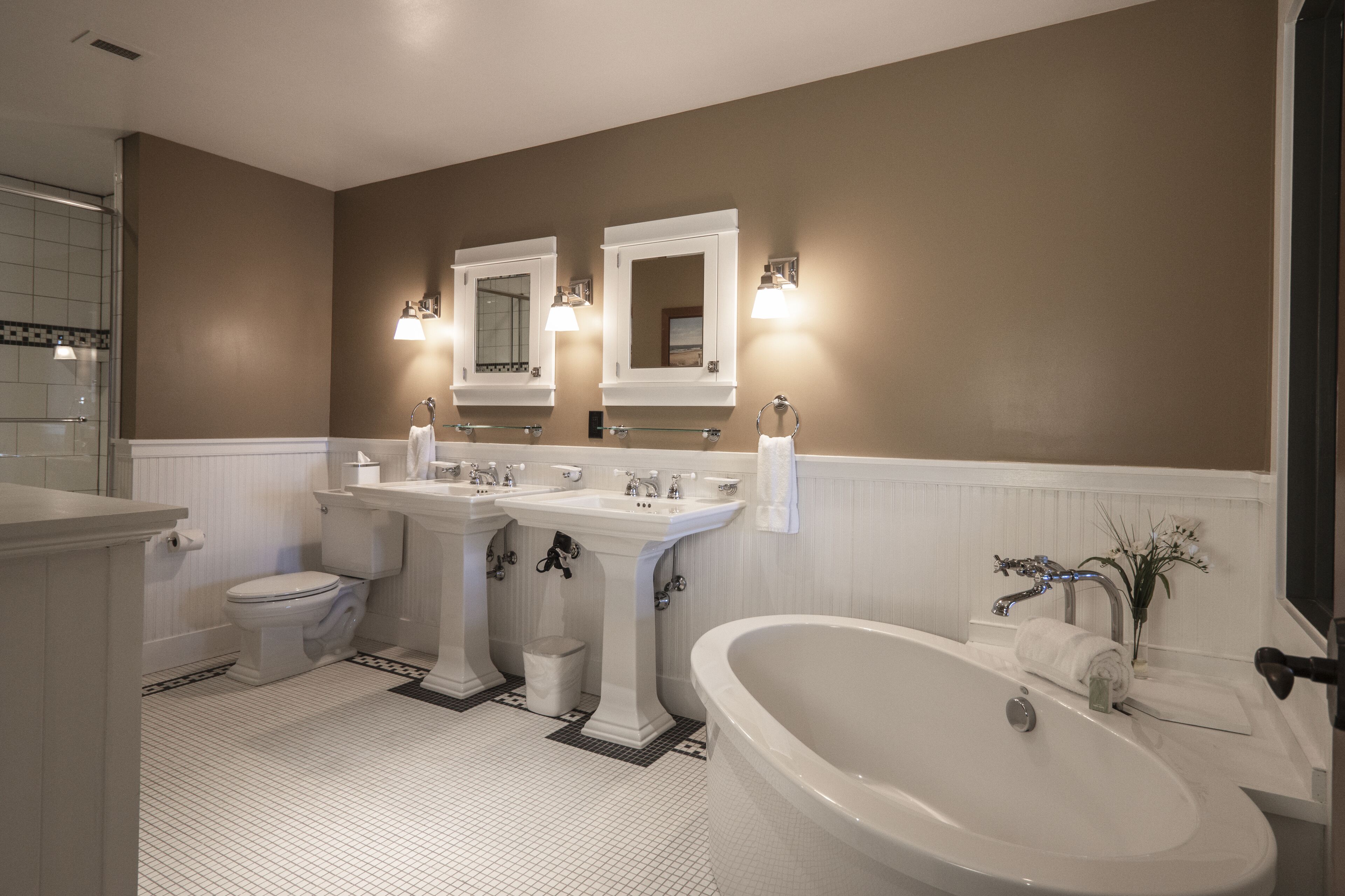 suite, 3 bedrooms, balcony, bay view | bathroom | free toiletries, hair dryer, towels