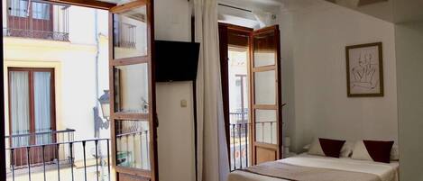 1 bedroom, iron/ironing board, travel cot, WiFi