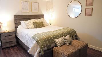 1 bedroom, iron/ironing board, bed sheets