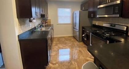 Welcome to Your Cozy Retreat in West Philadelphia!